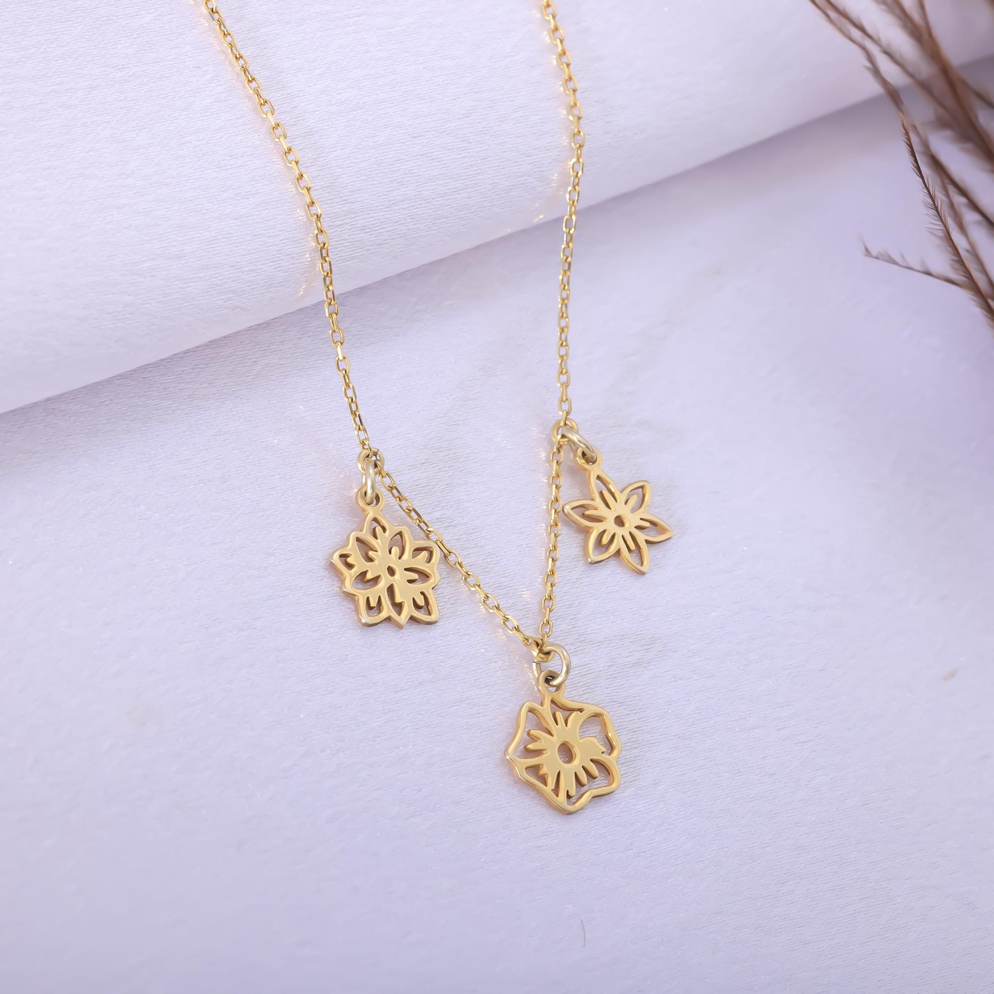 Sterling Silver Birth Flower Necklace – Family Jewellery for Mum Grandma Nana Christmas Gift